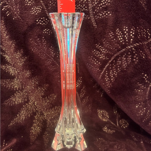 Pair of Mikasa clear crystal candle holders. Add a sparkle to any room. - Picture 6 of 10